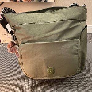 NWT KIPLING KI2372 NYRIE LARGE JADED GREEN CROSSBODY TOTE BAG